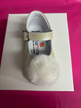 Load image into Gallery viewer, Size 18 / uk 2 Andanines boy & girl shoes
