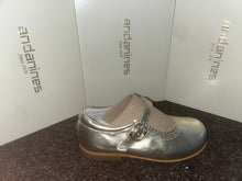 Load image into Gallery viewer, SIZE 27/ UK 9 GIRLS HARD BOTTOM SHOES