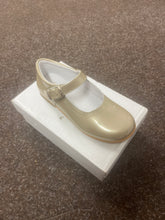 Load image into Gallery viewer, SIZE 30 / UK 11 1/2 GIRLS HARD BOTTOM SHOES