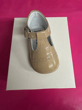 Load image into Gallery viewer, Size 17 / uk 1 Andanines boy & girl shoes