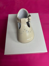 Load image into Gallery viewer, Size 16 / uk 0 Andanines boy & girl shoes