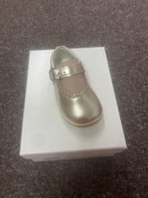 Load image into Gallery viewer, SIZE 25 / UK BABY 8 HARD BOTTOM SHOES