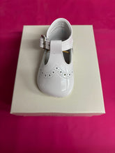 Load image into Gallery viewer, Size 16 / uk 0 Andanines boy & girl shoes