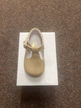 Load image into Gallery viewer, SIZE 19/ UK BABY 3 Hard bottom shoes