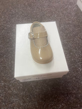 Load image into Gallery viewer, SIZE 25 / UK BABY 8 HARD BOTTOM SHOES