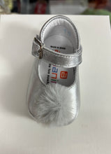 Load image into Gallery viewer, Size 15 / uk 0 Andanines boy & girl shoes