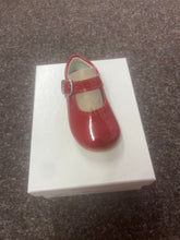 Load image into Gallery viewer, SIZE 25 / UK BABY 8 HARD BOTTOM SHOES
