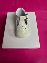 Load image into Gallery viewer, Size 16 / uk 0 Andanines boy & girl shoes