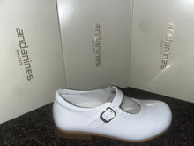 Load image into Gallery viewer, SIZE 27/ UK 9 GIRLS HARD BOTTOM SHOES