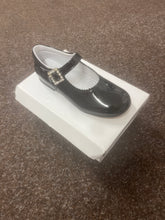 Load image into Gallery viewer, SIZE 30 / UK 11 1/2 GIRLS HARD BOTTOM SHOES