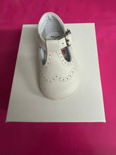 Load image into Gallery viewer, Size 17 / uk 1 Andanines boy & girl shoes