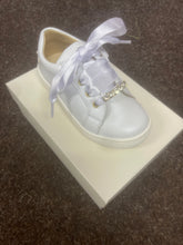 Load image into Gallery viewer, SIZE 25 / UK BABY 8 HARD BOTTOM SHOES