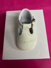 Load image into Gallery viewer, Size 16 / uk 0 Andanines boy & girl shoes