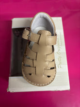 Load image into Gallery viewer, Size 18 / uk 2 pretty originals boy &amp; girl shoes
