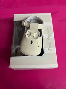 Size 16 / uk 0 Pretty original boy & girl shoes