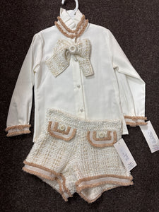 NAXOS CREAM AND GOLD SHORT SET
