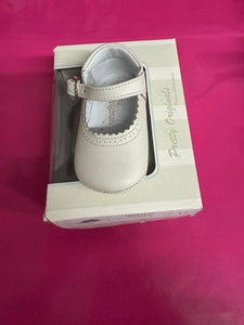 Size 17 / uk 1 pretty originals boy & girl shoes