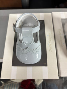 Size 15 / uk 0 Pretty original boy & girl shoes