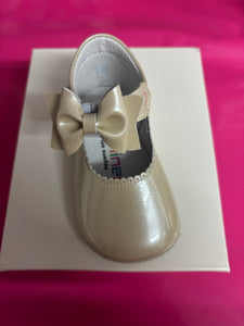 Size 18 / uk 2 Andanines boy & girl shoes
