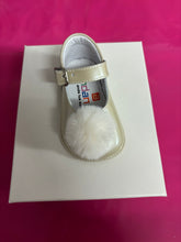 Load image into Gallery viewer, Size 16 / uk 0 Andanines boy &amp; girl shoes

