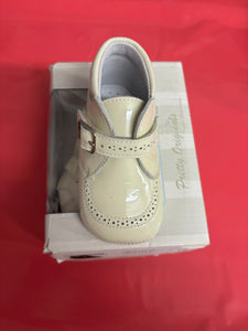 Size 19 / uk 3 pretty originals boy & girl shoes