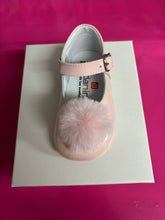 Load image into Gallery viewer, Size 19 / uk 3 Andanines boy &amp; girl shoes
