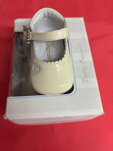 Size 16 / uk 0 Pretty original boy & girl shoes