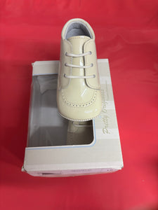 Size 18 / uk 2 pretty originals boy & girl shoes