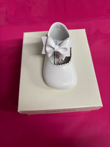 Size 16 / uk 0 Andanines boy & girl shoes