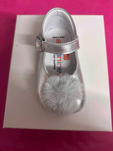 Size 18 / uk 2 Andanines boy & girl shoes