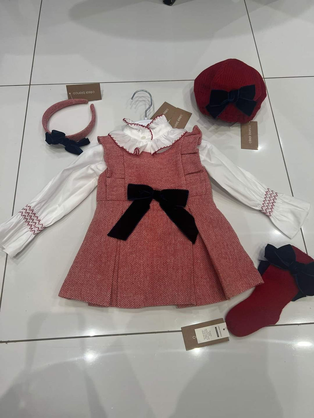 Cesar blanco red pinafore