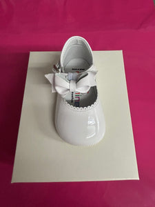 Size 17 / uk 1 Andanines boy & girl shoes