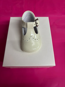 Size 16 / uk 0 Andanines boy & girl shoes