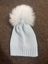 Load image into Gallery viewer, BIMBALO POM POM HATS
