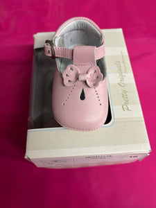Size 16 / uk 0 Pretty original boy & girl shoes