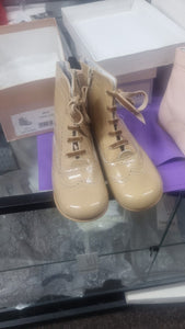 CLEARANCE BOOTS