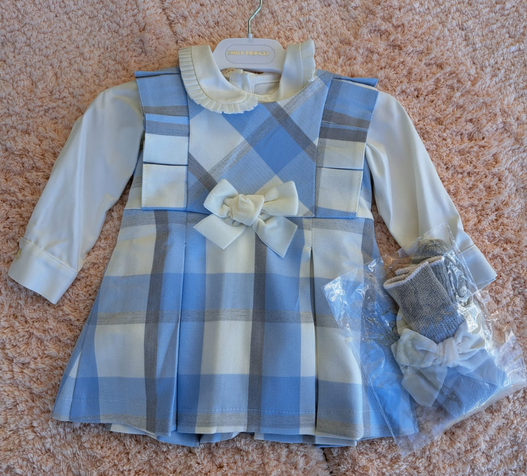 CESAR BLANCO PINIFORES