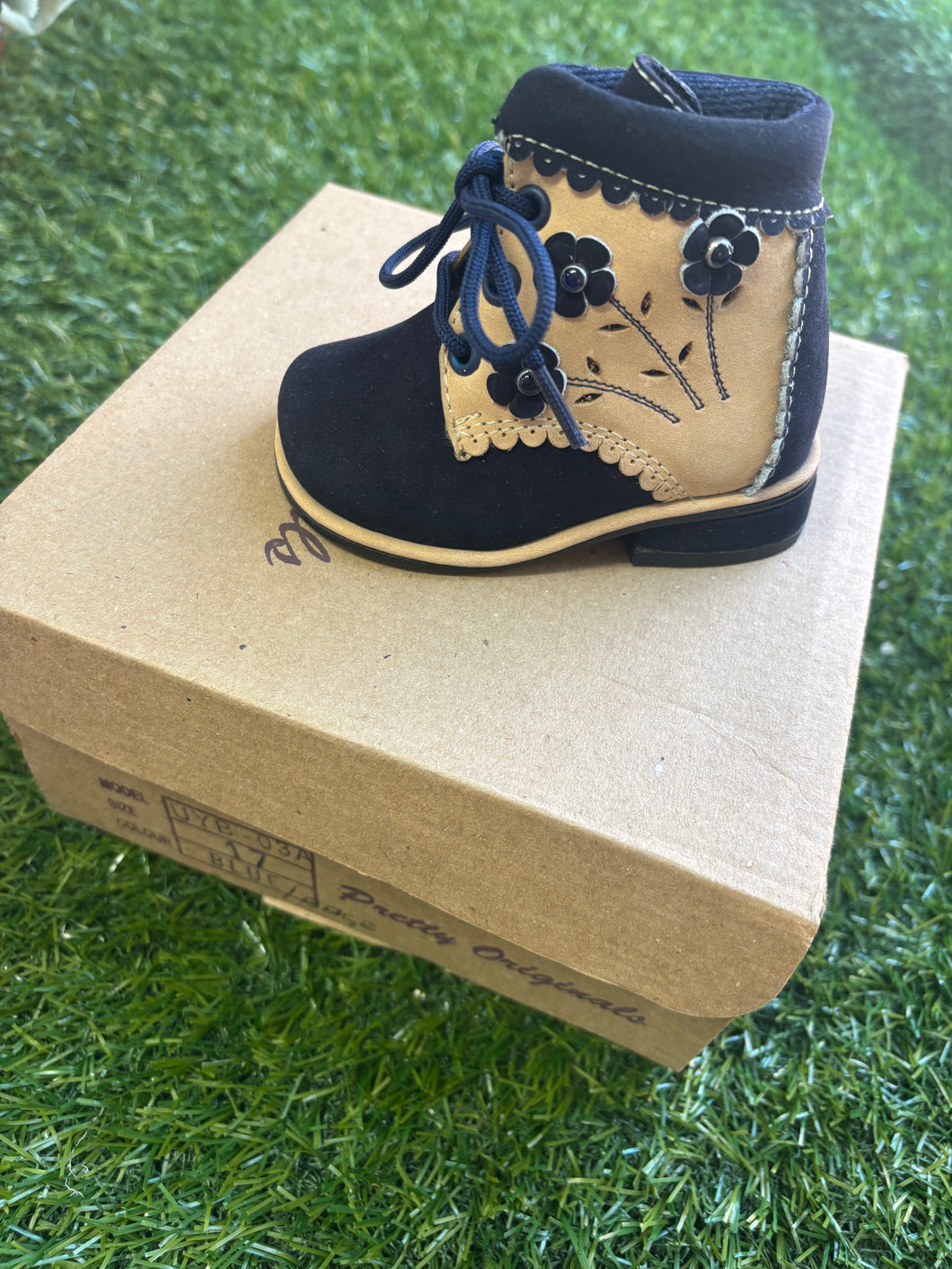 PRETTY ORIGINAL SHOE SALE