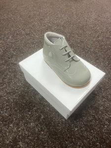 SIZE 23/ UK BABY 6 Hard bottom shoes