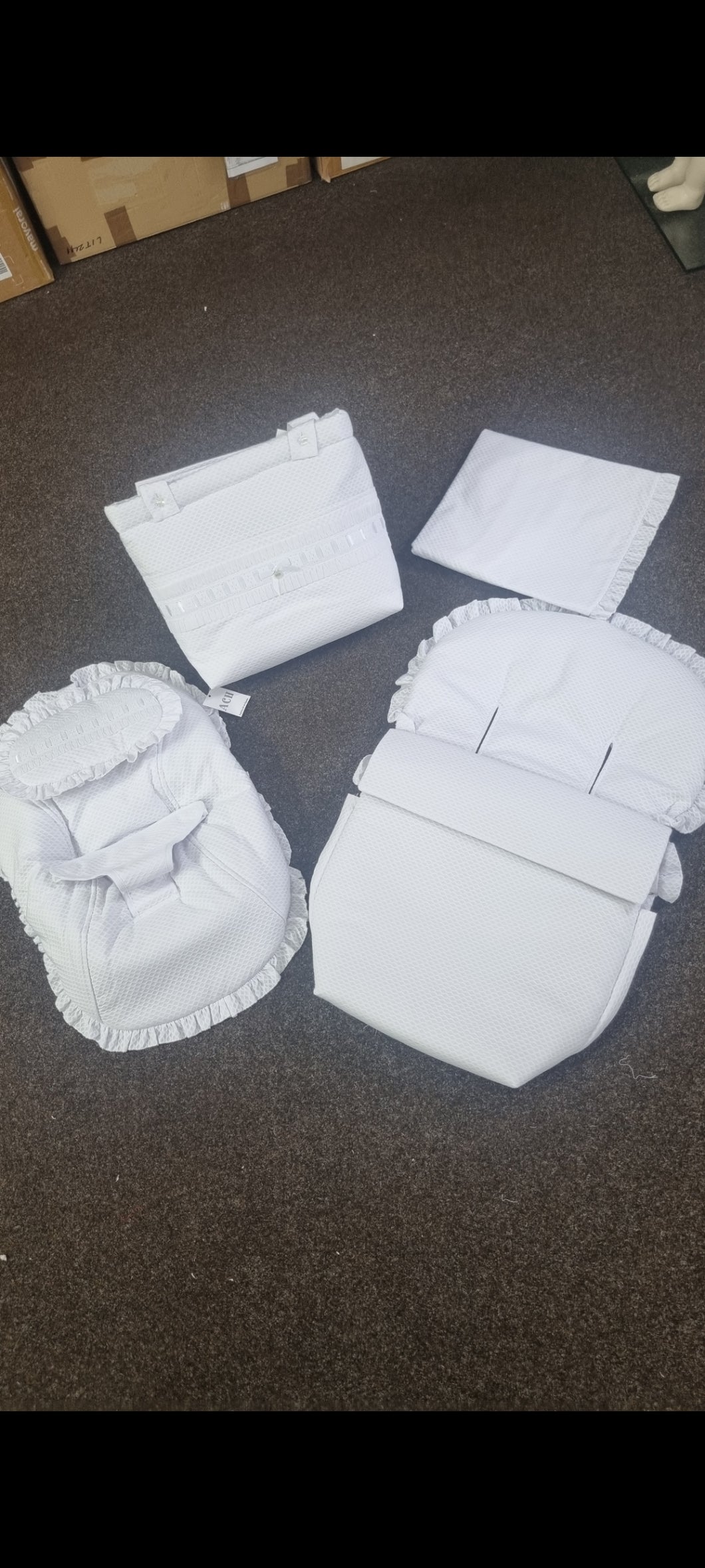 White ach doona cover and hood