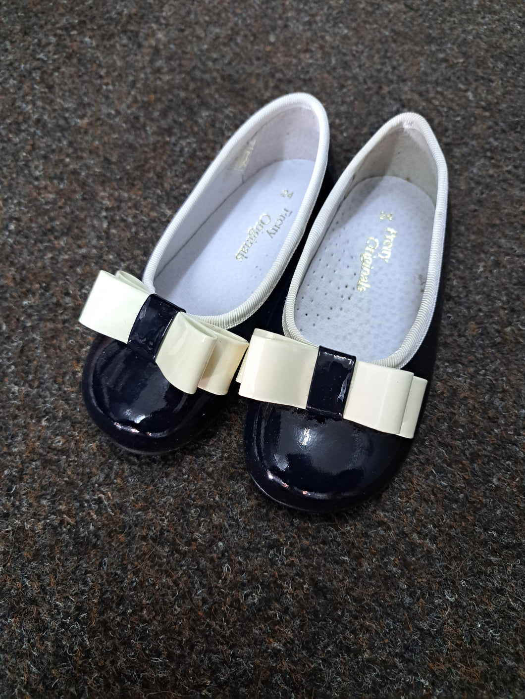 PRETTY ORIGINAL SHOE SALE